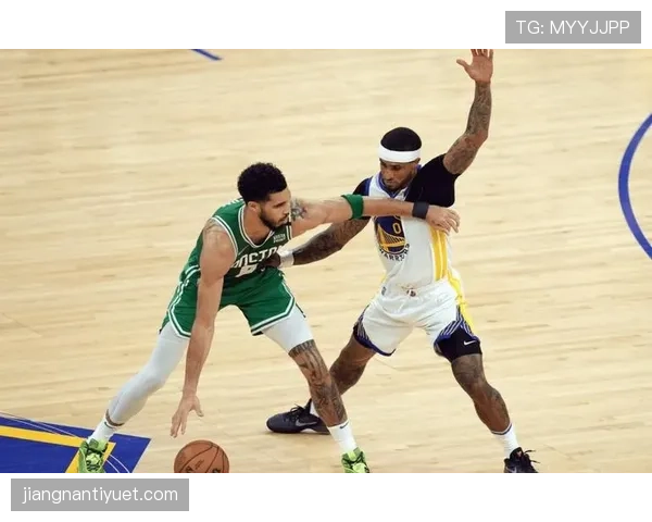 班·西蒙斯利用突破组织进攻效率提升明显，关键时刻助凯尔特人拉开比分